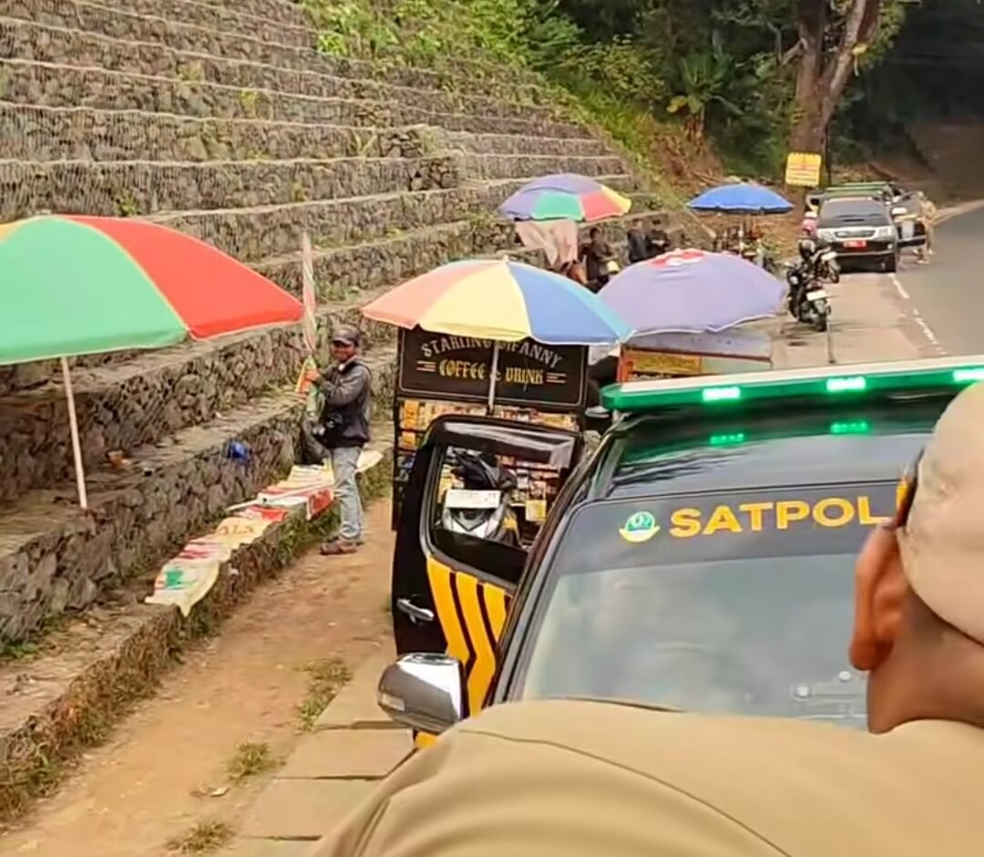 Satpol PP Cianjur dan Jabar Gelar Patroli Gabungan