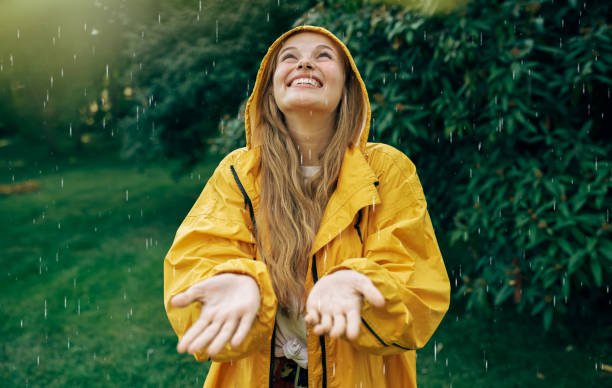 5 Hal yang Harus Disiapkan Saat Hujan, Jangan Sampai Aktivitas Terganggu!