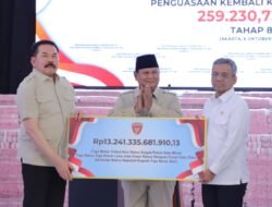 Presiden Prabowo Saksikan Penyerahan Rp13,24 Triliun Hasil Penertiban Kawasan Hutan