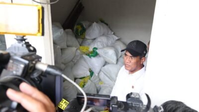 Mentan Amran Ungkap Dugaan Penyalahgunaan Beras SPHP, Minta Polisi Usut Tuntas