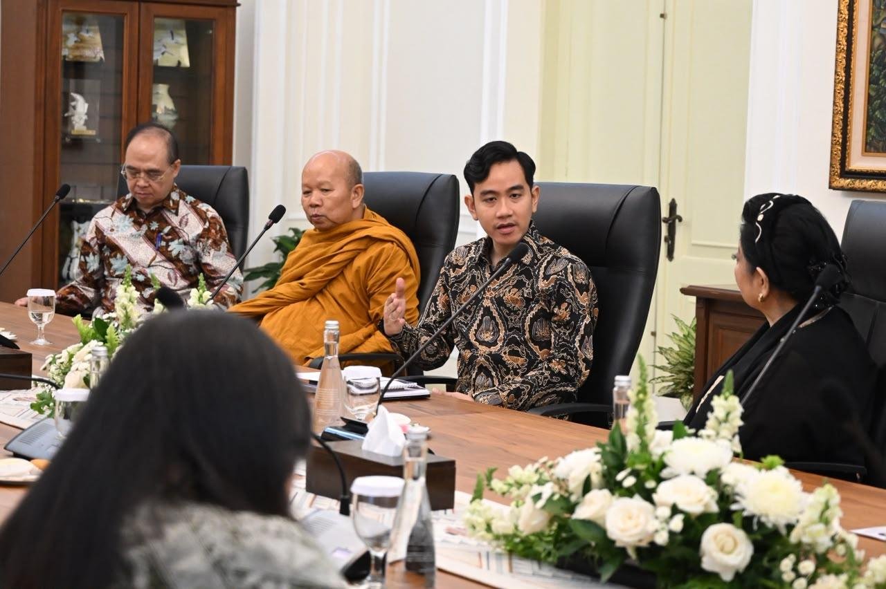 Terima Pengurus WALUBI, Wapres Gibran Soroti Ancaman Kekeringan dan Karhutla