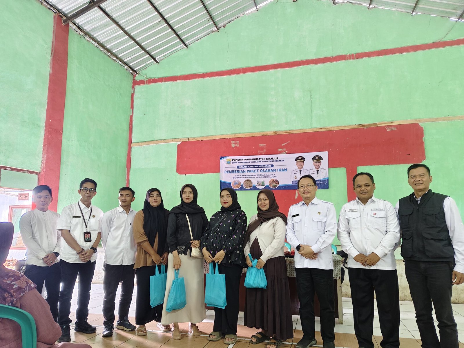 DPKHP Cianjur Intervensi Keluarga Rentan Stunting dengan Stimulan Ikan Segar dan Olahan