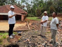 Rumah Lansia di Cibeber Cianjur Ludes Terbakar, RK Dadan Surya Negara Turun Tangan