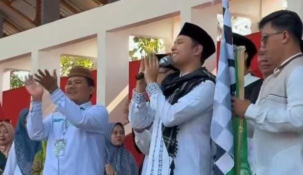 Ribuan Santri Ikuti Pawai Hari Santri 2026 di Cianjur, Libatkan 120 Pondok Pesantren
